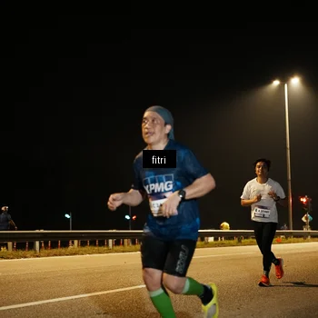 Runner Photo 7491117