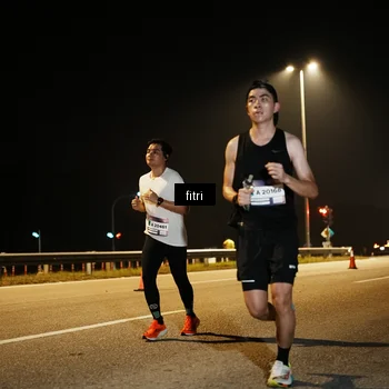 Runner Photo 7491119