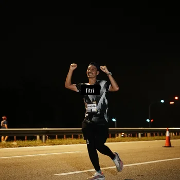 Runner Photo 7491165