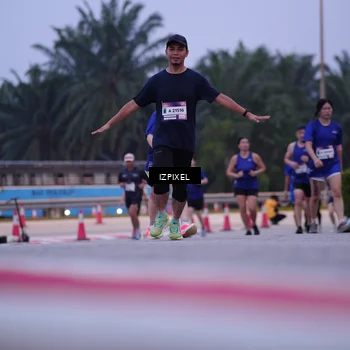 Runner Photo 7491252