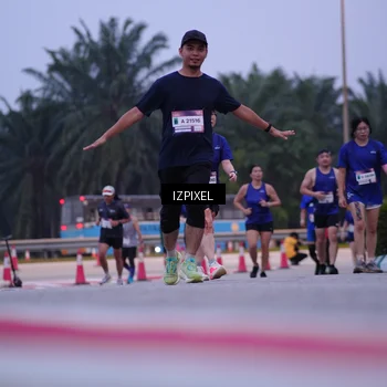 Runner Photo 7491278