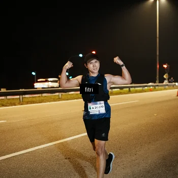 Runner Photo 7491288