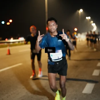 Runner Photo 7491302