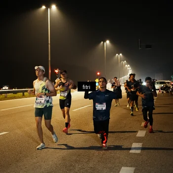 Runner Photo 7491405