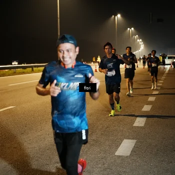 Runner Photo 7491413