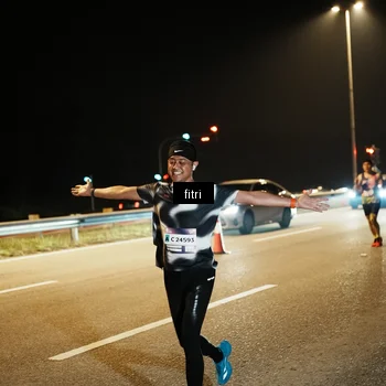 Runner Photo 7491643