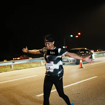 Runner Photo 7491645