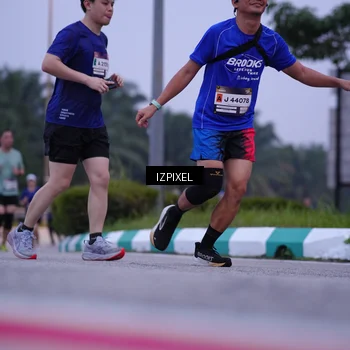 Runner Photo 7491676