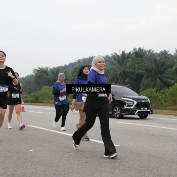 Runner Photo 7491682