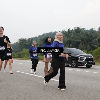 Runner Photo 7491686
