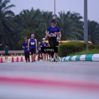 Runner Photo 7491688