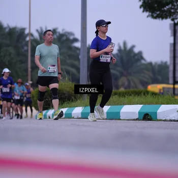 Runner Photo 7491707