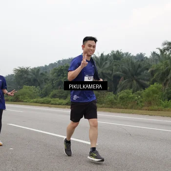Runner Photo 7491837
