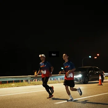 Runner Photo 7491850
