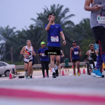 Runner Photo 7491857