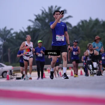 Runner Photo 7491889