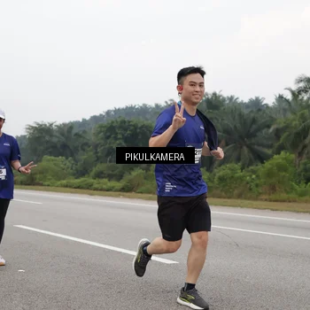 Runner Photo 7491895