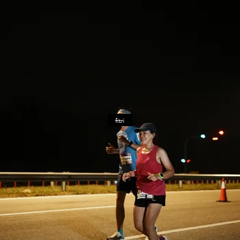 Runner Photo 7492009