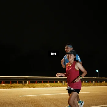 Runner Photo 7492011