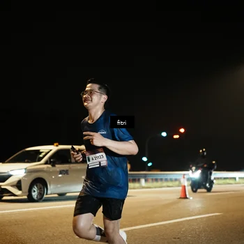 Runner Photo 7492039
