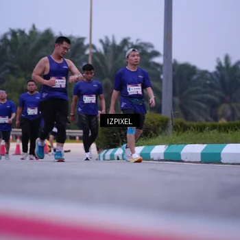 Runner Photo 7492063