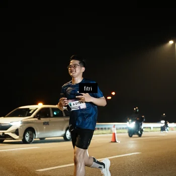 Runner Photo 7492070