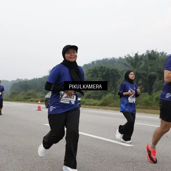 Runner Photo 7492074