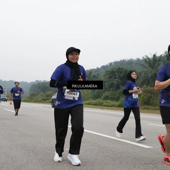 Runner Photo 7492083