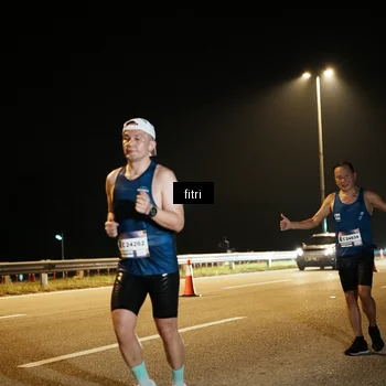 Runner Photo 7492103