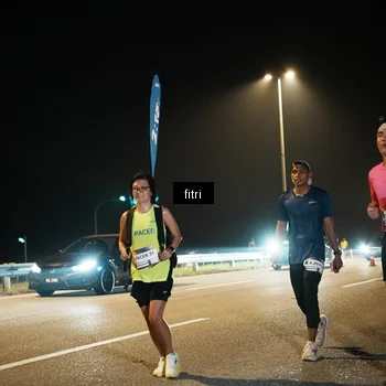 Runner Photo 7492114