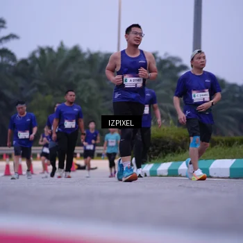 Runner Photo 7492123