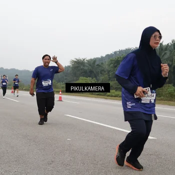 Runner Photo 7492153