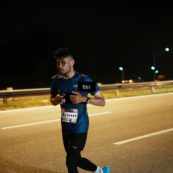 Runner Photo 7492176