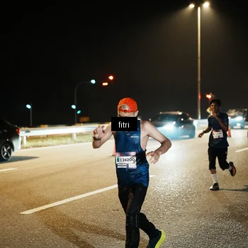 Runner Photo 7492210
