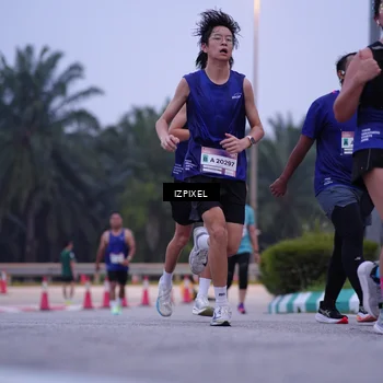 Runner Photo 7492218