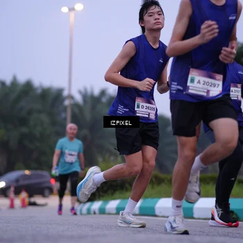 Runner Photo 7492246