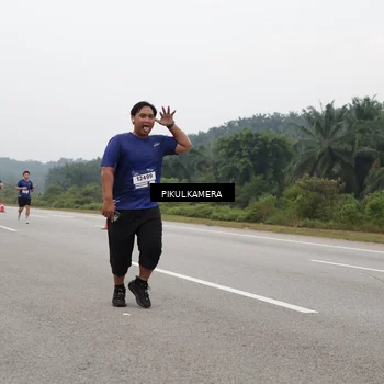 Runner Photo 7492263