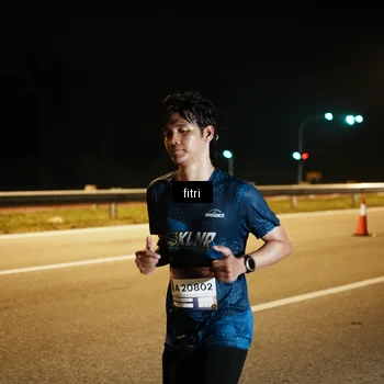 Runner Photo 7492300