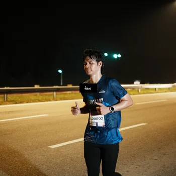Runner Photo 7492312