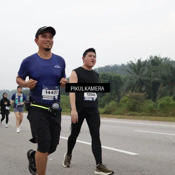 Runner Photo 7492335