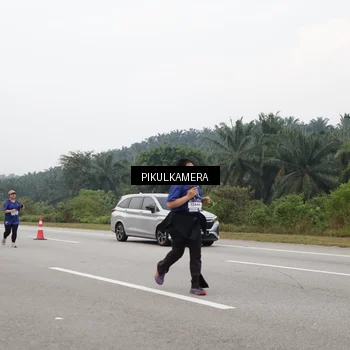 Runner Photo 7492342