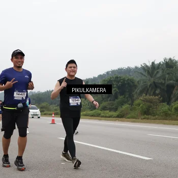 Runner Photo 7492344
