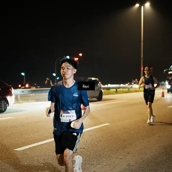 Runner Photo 7492362