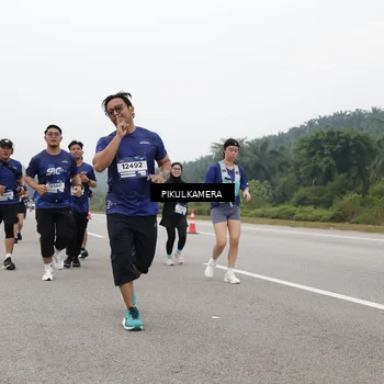 Runner Photo 7492369