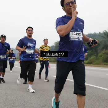 Runner Photo 7492380