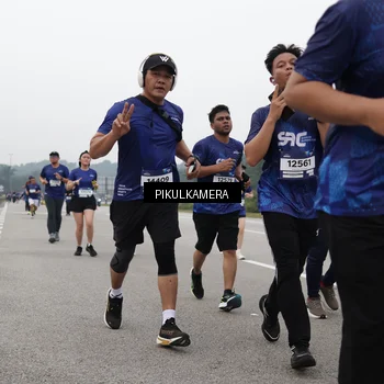 Runner Photo 7492397