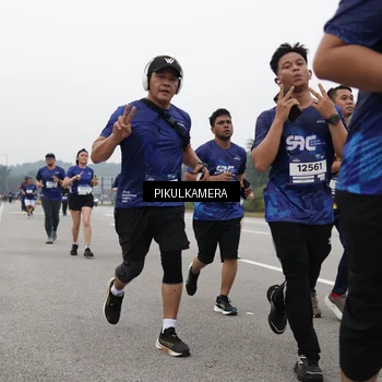 Runner Photo 7492399