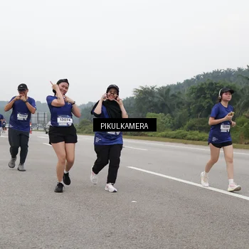 Runner Photo 7492430