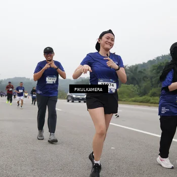 Runner Photo 7492452