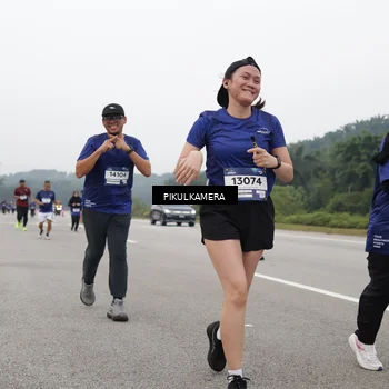 Runner Photo 7492455